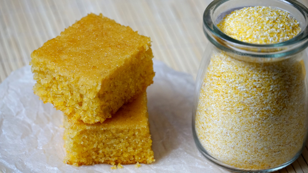 Cornmeal cakes 