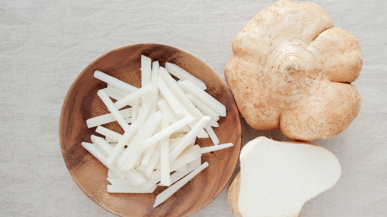 jicama matchsticks in bowl