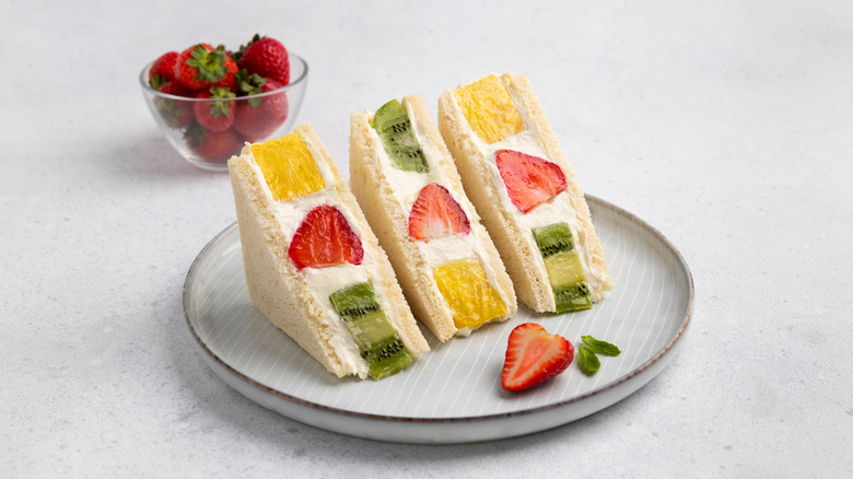 Fruit and cream sandwiches