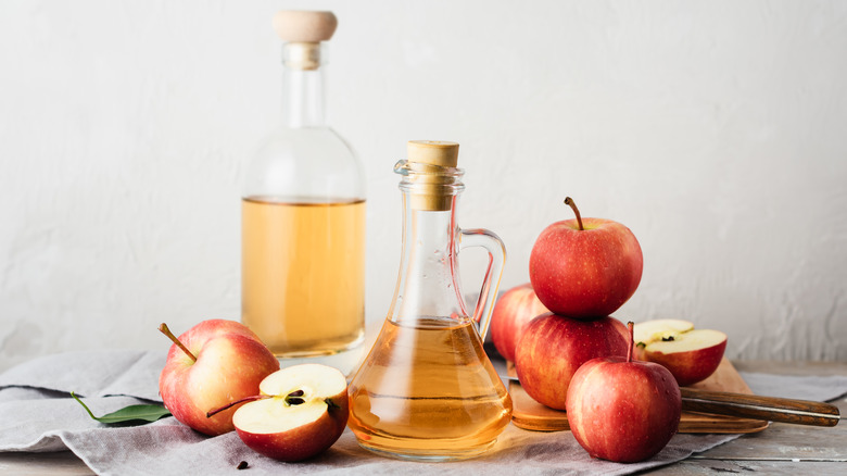 Apple cider vinegar