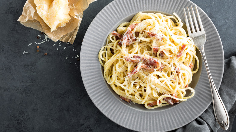 plate of carbonara pasta