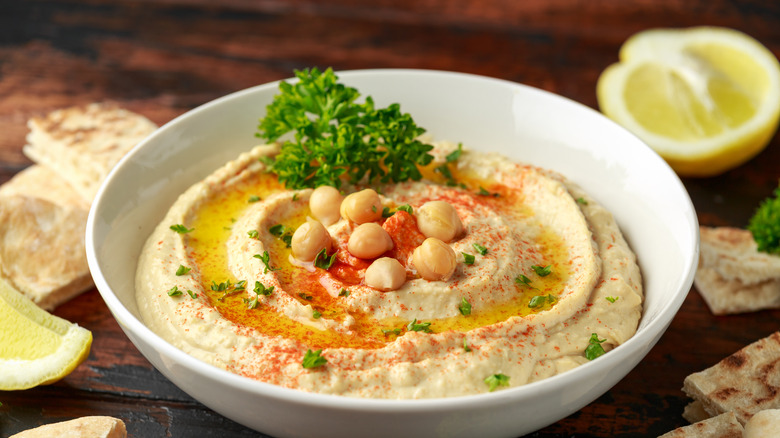 Hummus with parsley garnish