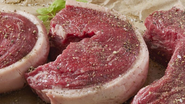 picanha sprinkled with seasoning