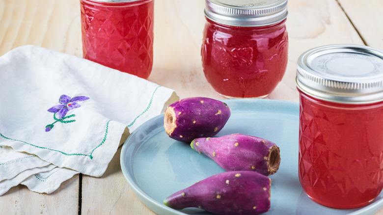 Prickly pear jelly in jars