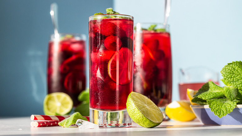 Iced hibiscus tea