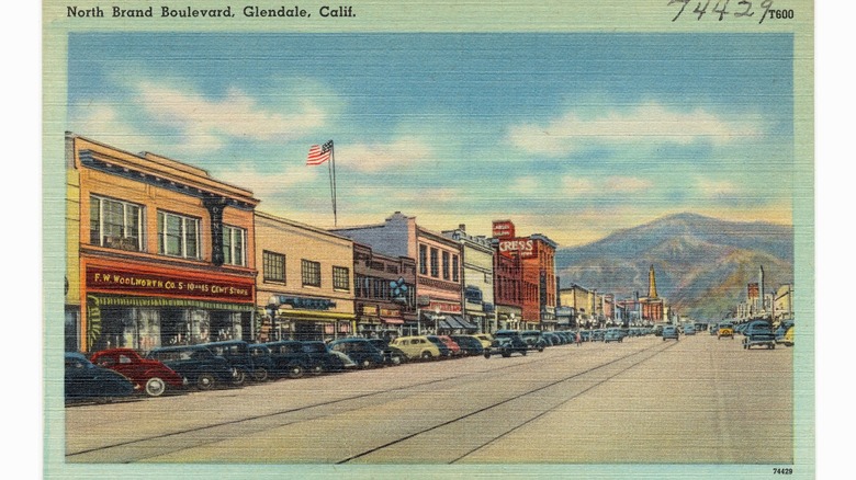 Postcard showing Glendale California 1930s