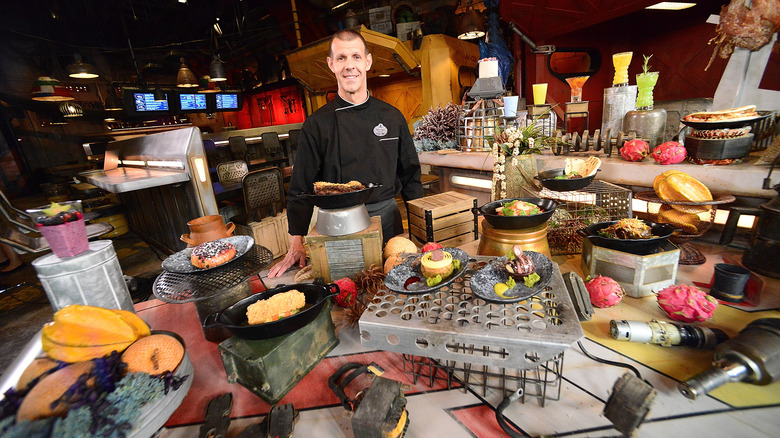 Disney chef presents conceptual Star Wars food for the opening of Galaxy's edge in disney world