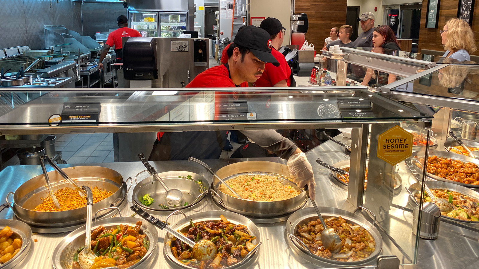 What It's Really Like To Work At Panda Express, According To Reddit