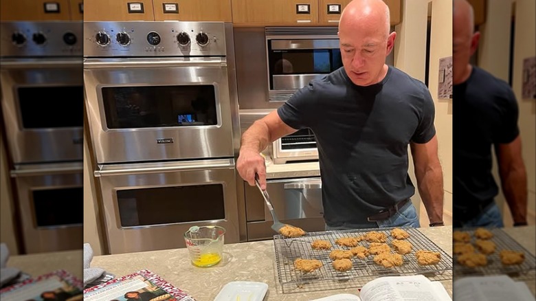 Bezos cooking at home