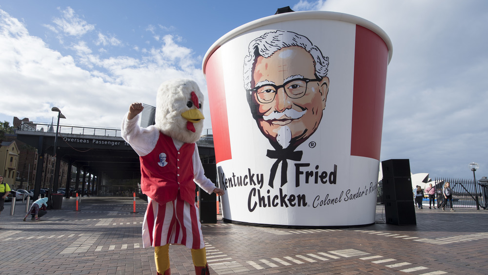 KFC bucket