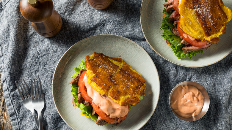 Plantain sandwiches with dipping sauce