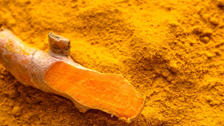 Turmeric root and powder