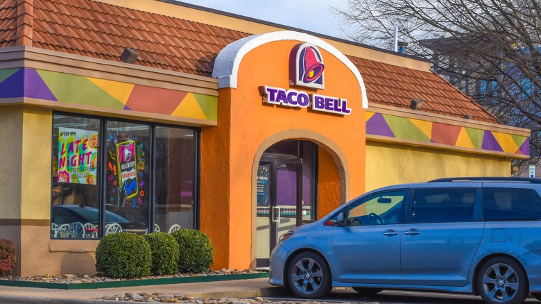 Taco Bell exterior