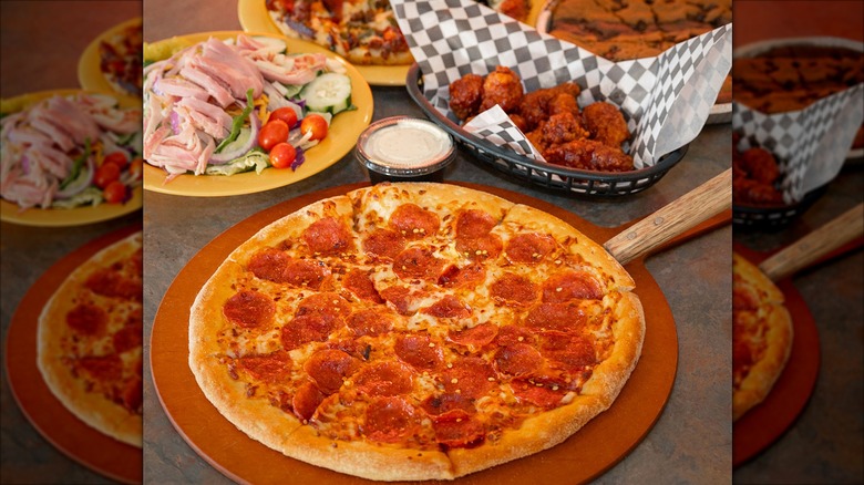 Mazzio's pizza, salad, and wings