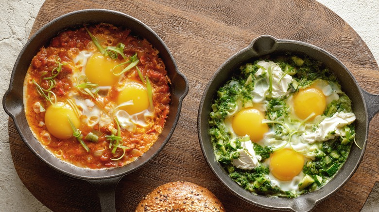 red and green shakshuka