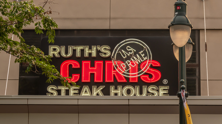 Ruth's Chris sign