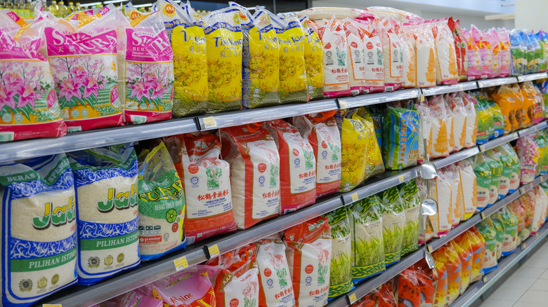 different rice brands on shelves