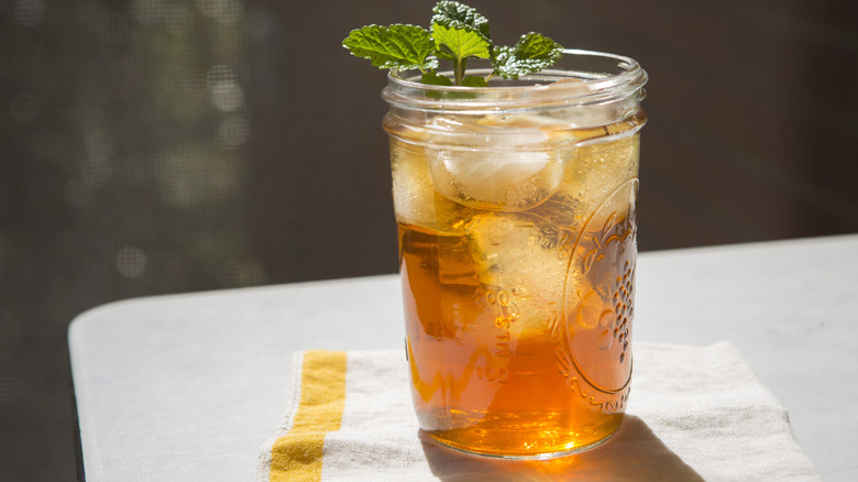 glass of iced tea with mint