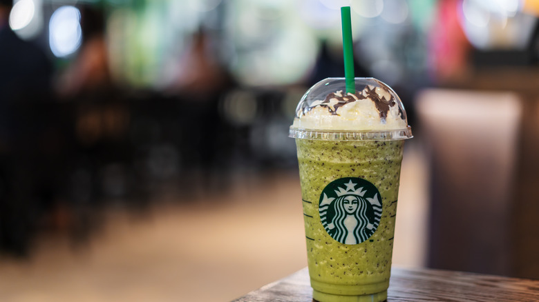 https://www.mashed.com/img/gallery/what-starbucks-employees-want-you-to-know-about-its-matcha/intro-1639837526.jpg