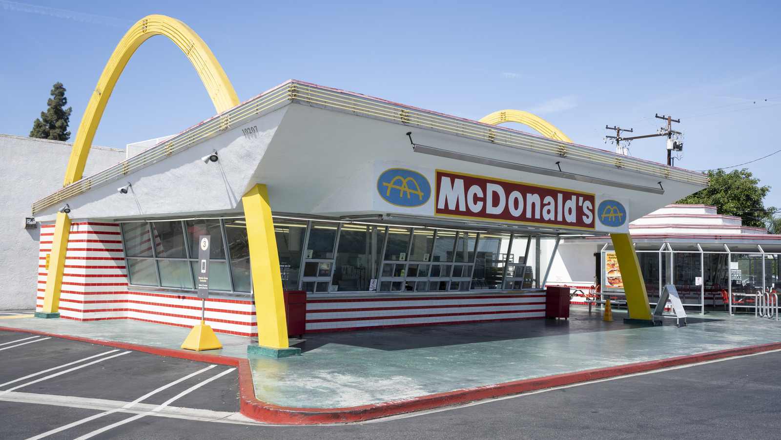 Fort Huachuca soldiers inspired first McDonald's drive-thru nearly 50 years  ago