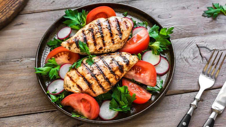 Grilled chicken and veggies