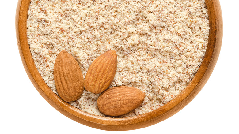 ground almonds