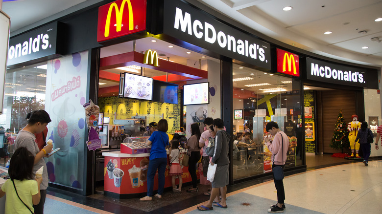 mcdonald's customers waiting in line for ice cream