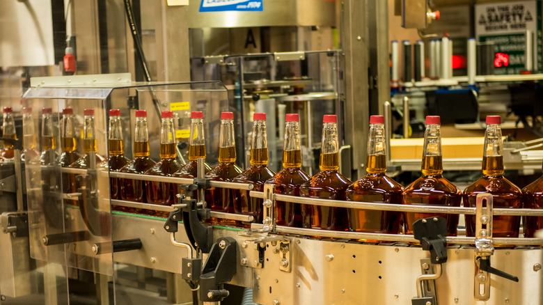 Maker's Mark bourbon bottle line