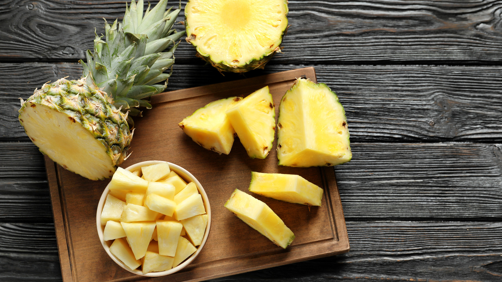 why-our-tongue-tingle-after-eating-pineapple