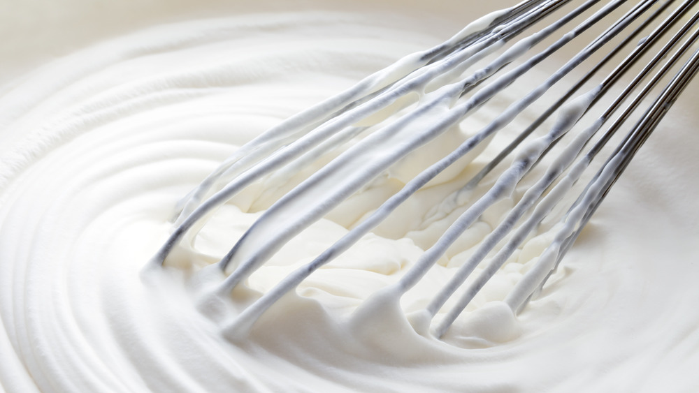 https://www.mashed.com/img/gallery/what-you-can-do-to-make-whipped-cream-without-an-electric-mixer/youll-just-need-a-whisk-or-a-fork-1608784550.jpg