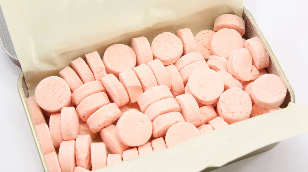 Pink mints in tin