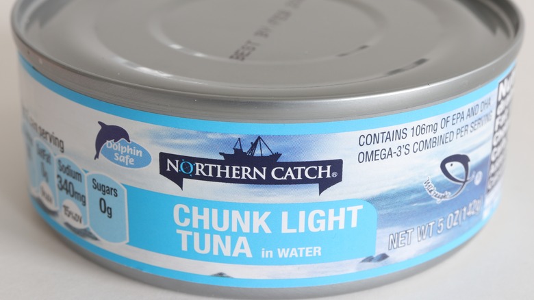 chunk light tuna dolphin-safe label