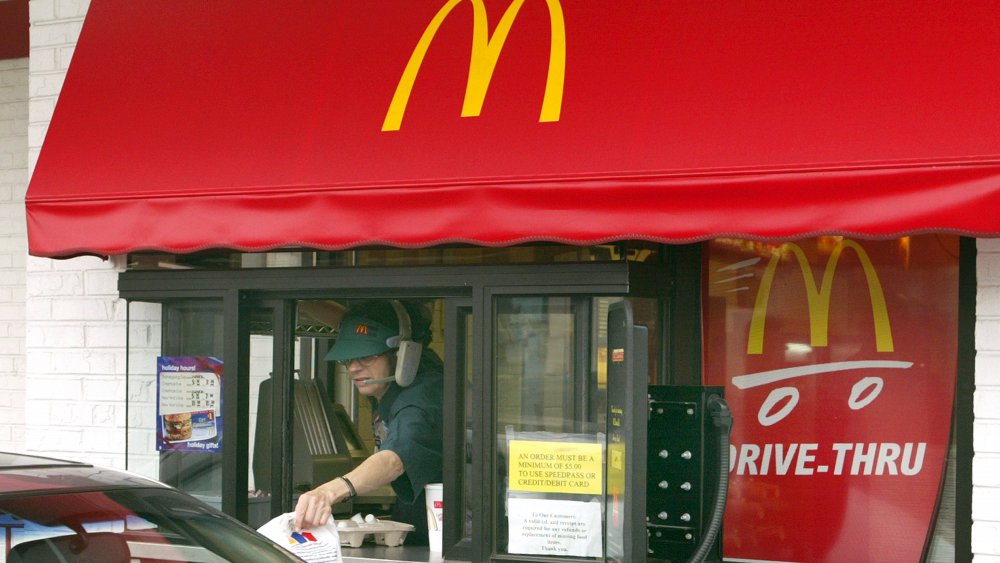 what-you-didn-t-know-about-mcdonald-s-first-drive-thru