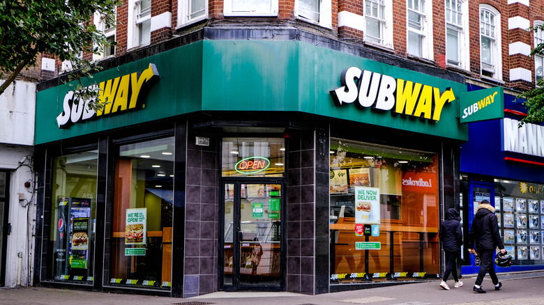 subway store