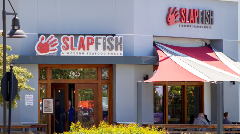 Exterior of a Slapfish location