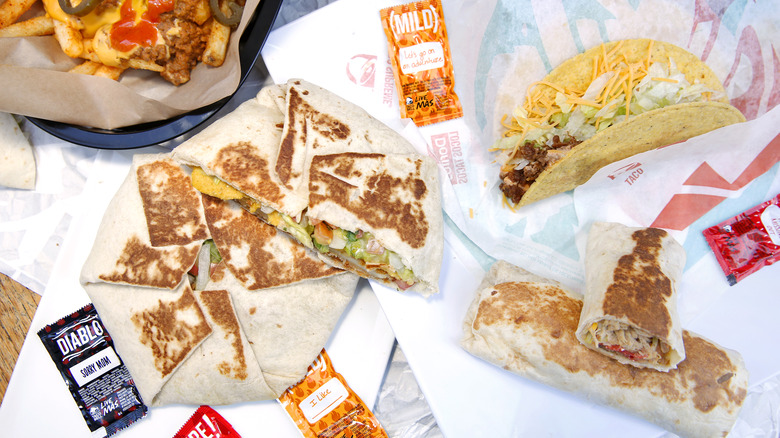 What You Need To Know About Taco Bell's White Hot Ranch Sauce