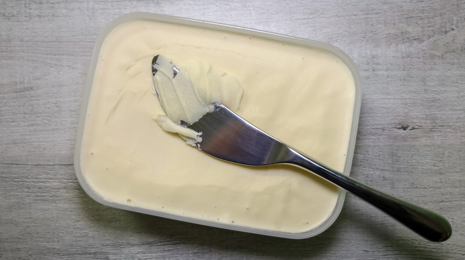 what-you-need-to-know-before-substituting-solid-butter-with-whipped