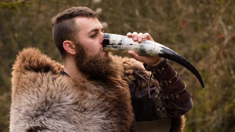 viking drinking mead 