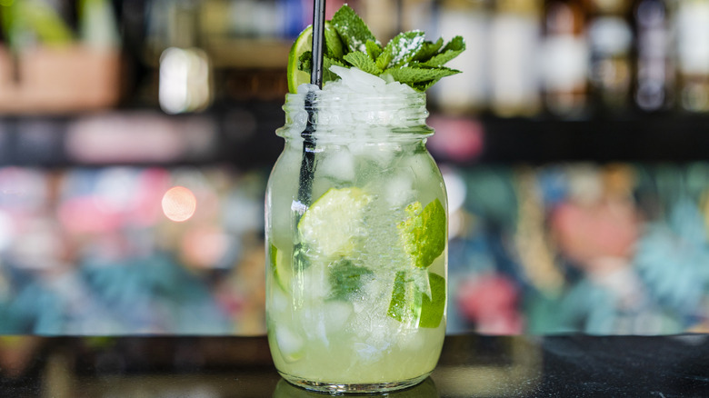 Mojito in a mason jar