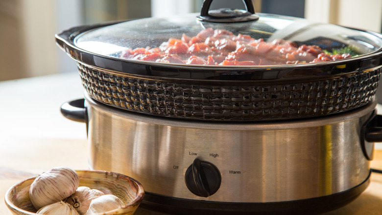 Slow cooker with stew