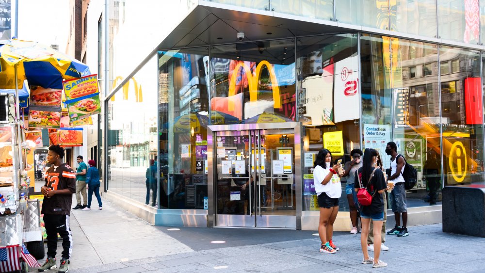 McDonald's exterior (Times Square, New York)