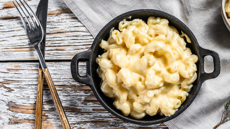 Mac and cheese skillet