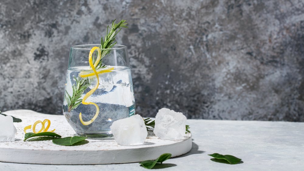 Gin and tonic cocktail fights malaria 