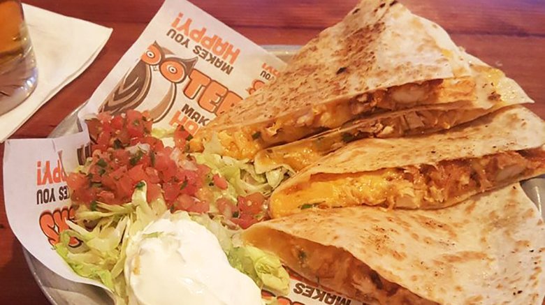 hooters quesadilla