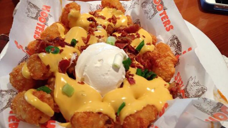 hooters tater tots