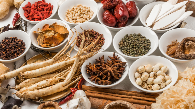 Ginseng and Chinese medicine and dishes prepared with medicinal herbs