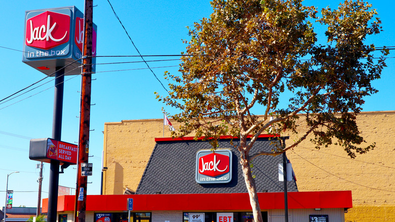 Jack in the Box location in daylight