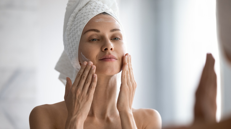 woman doing beauty treatment