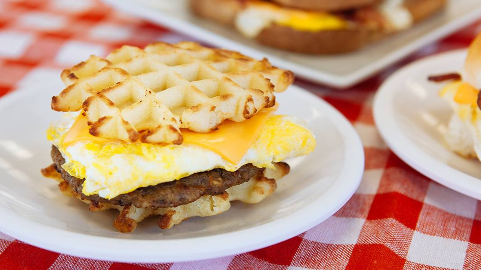 When Does White Castle Stop Serving Its Breakfast Menu?