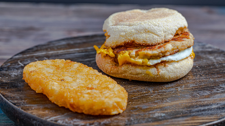 egg mcmuffin with hash brown